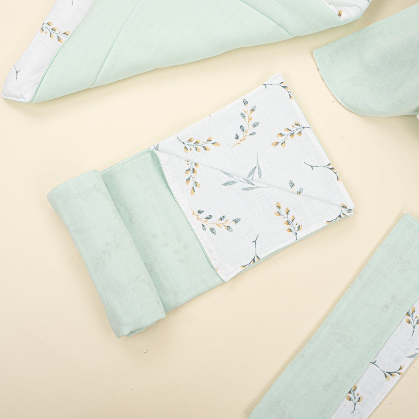 11 Piece - Newborn Sets - Double Sided - Seasonal - Mint Muslin - Yapraklar