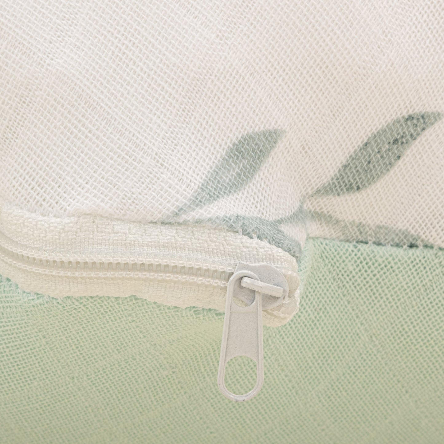 Double Sided Breastfeeding Pillow - Mint Muslin - Yapraklar