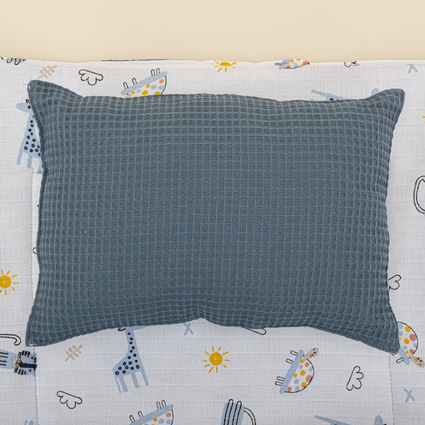 Double Sided Changing Pad and Pillow - Koyu Mavi Petek - Mavi Canlılar