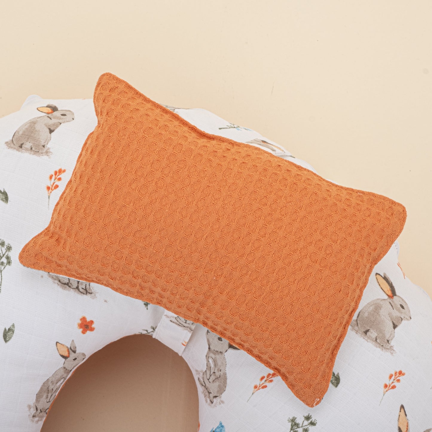 Double Sided Breastfeeding Pillow - Turuncu Petek - Kahverengi Tavşan