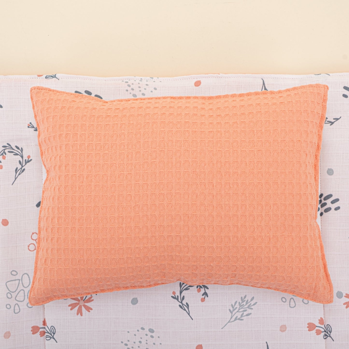 Double Sided Changing Pad and Pillow -  Somon Petek - Yeşil Çiçekler