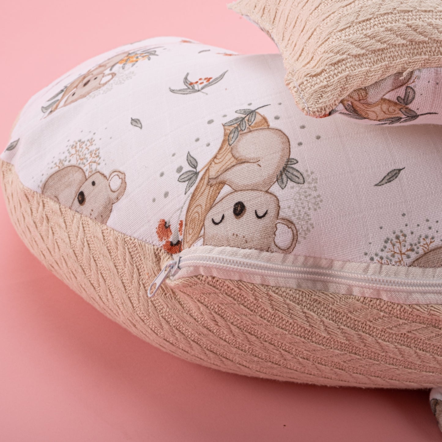 Double Sided Breastfeeding Pillow - Krem Örgü - Koala