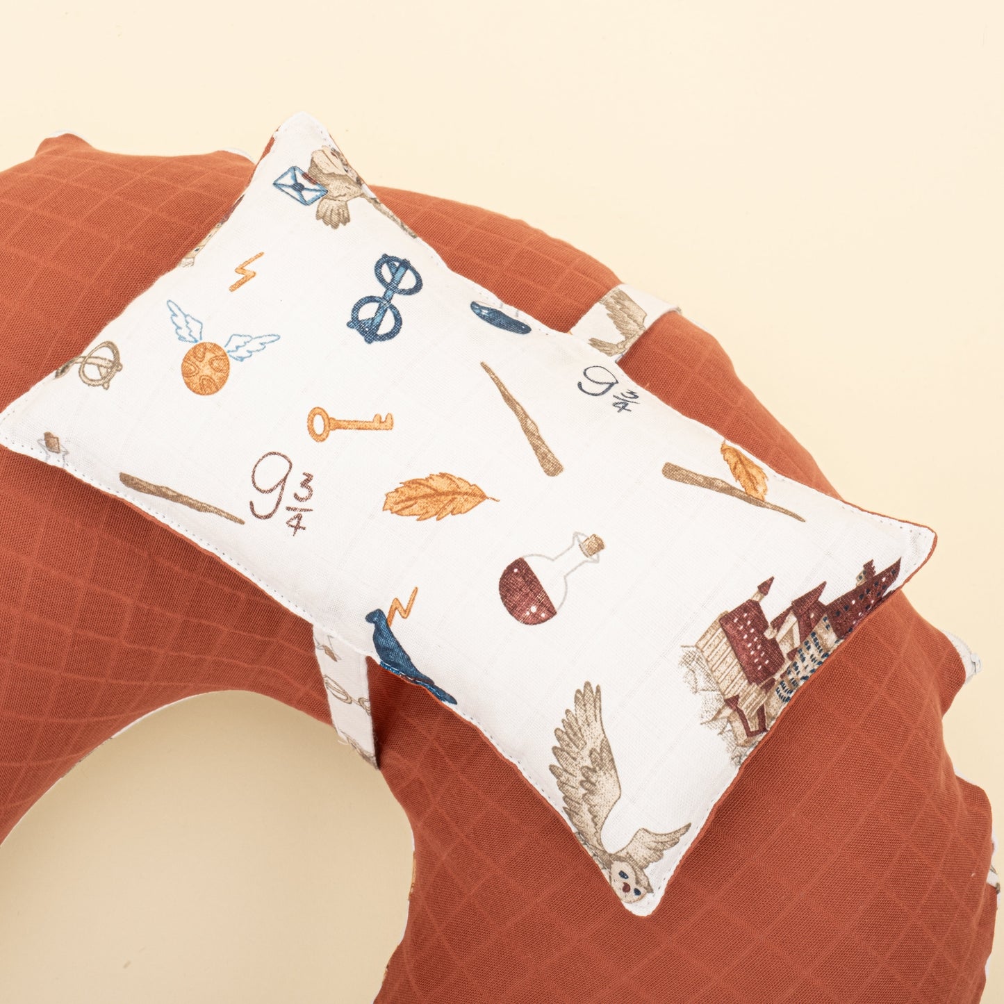 Double Sided Breastfeeding Pillow - Koyu Kiremit Muslin - Harry