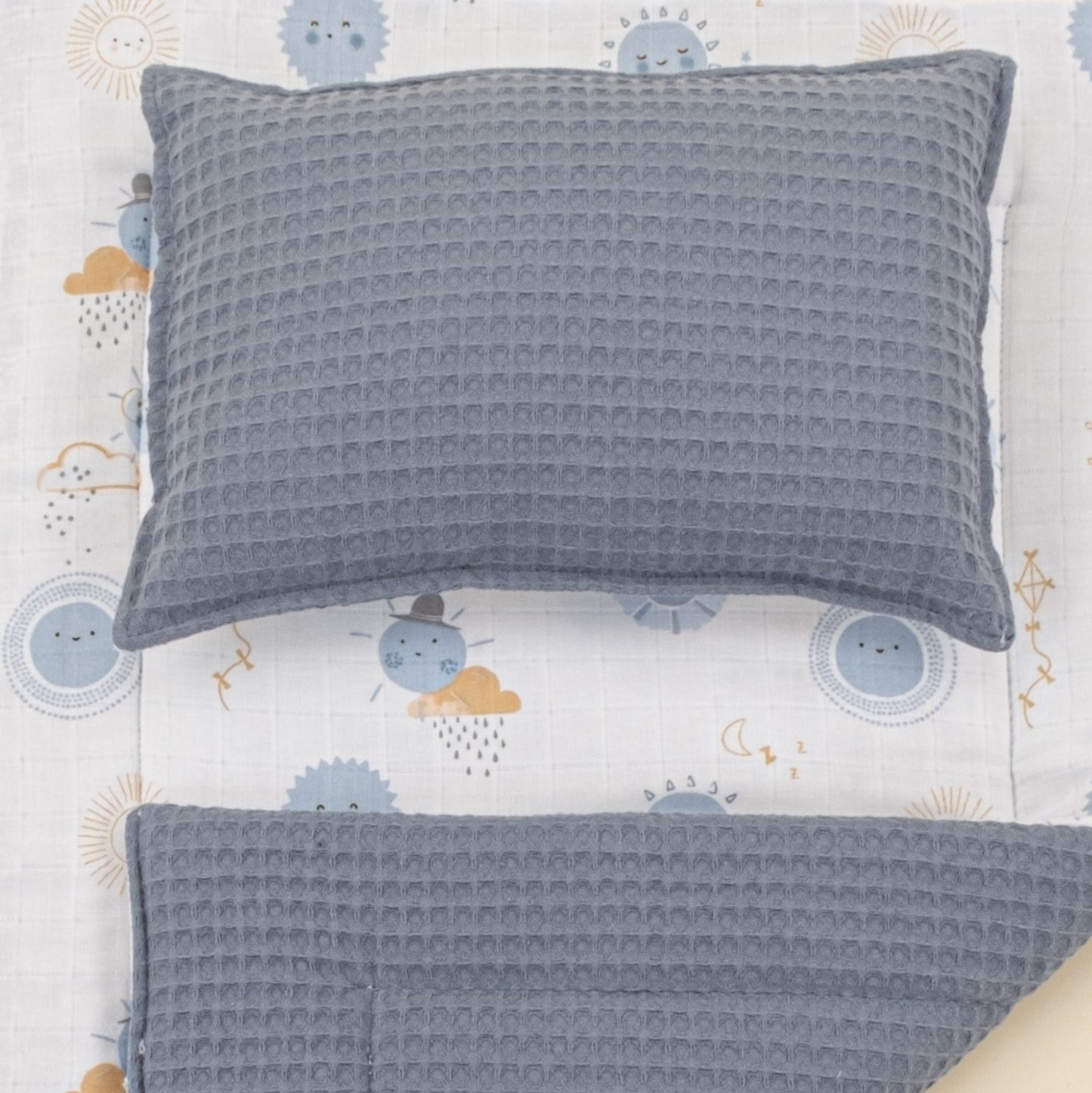 Double Sided Changing Pad and Pillow - Açık İndigo Petek - Mavi Güneş