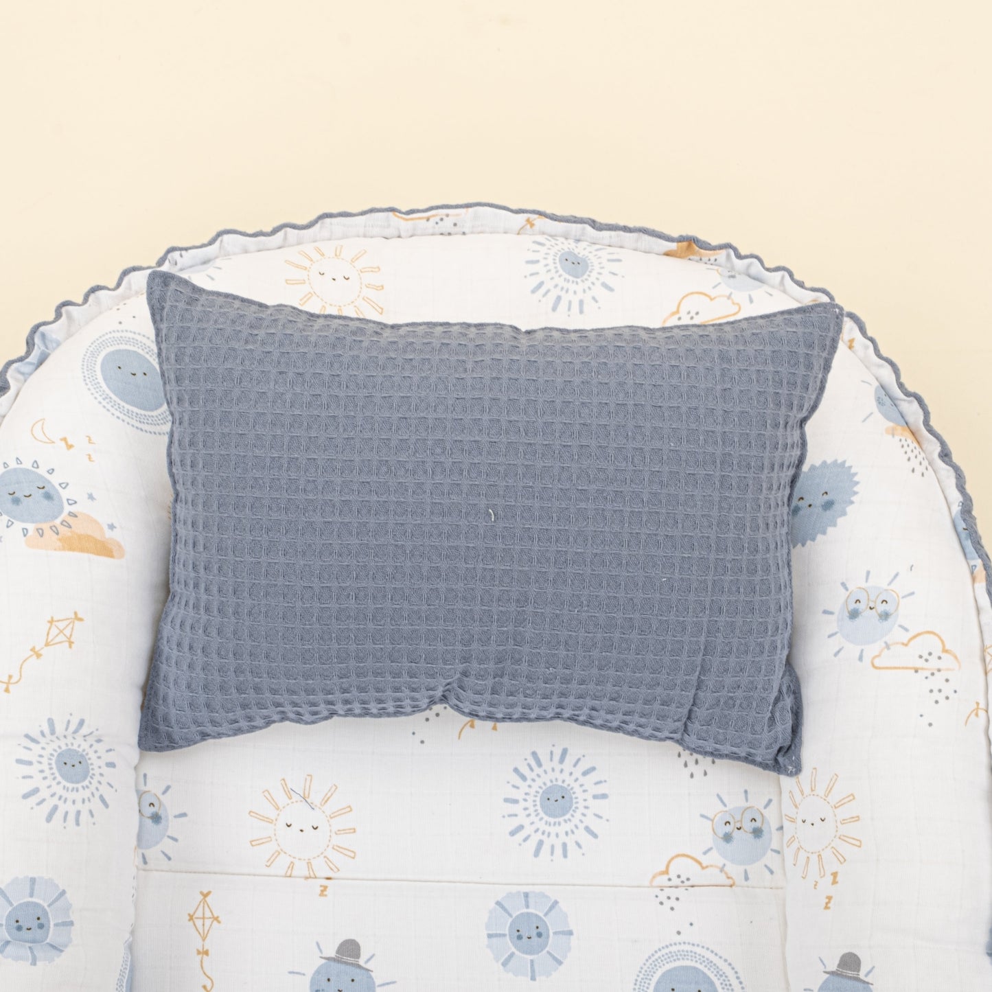 Babynest and Pillow - Çift Taraflı - Açık İndigo Petek - Mavi Güneş