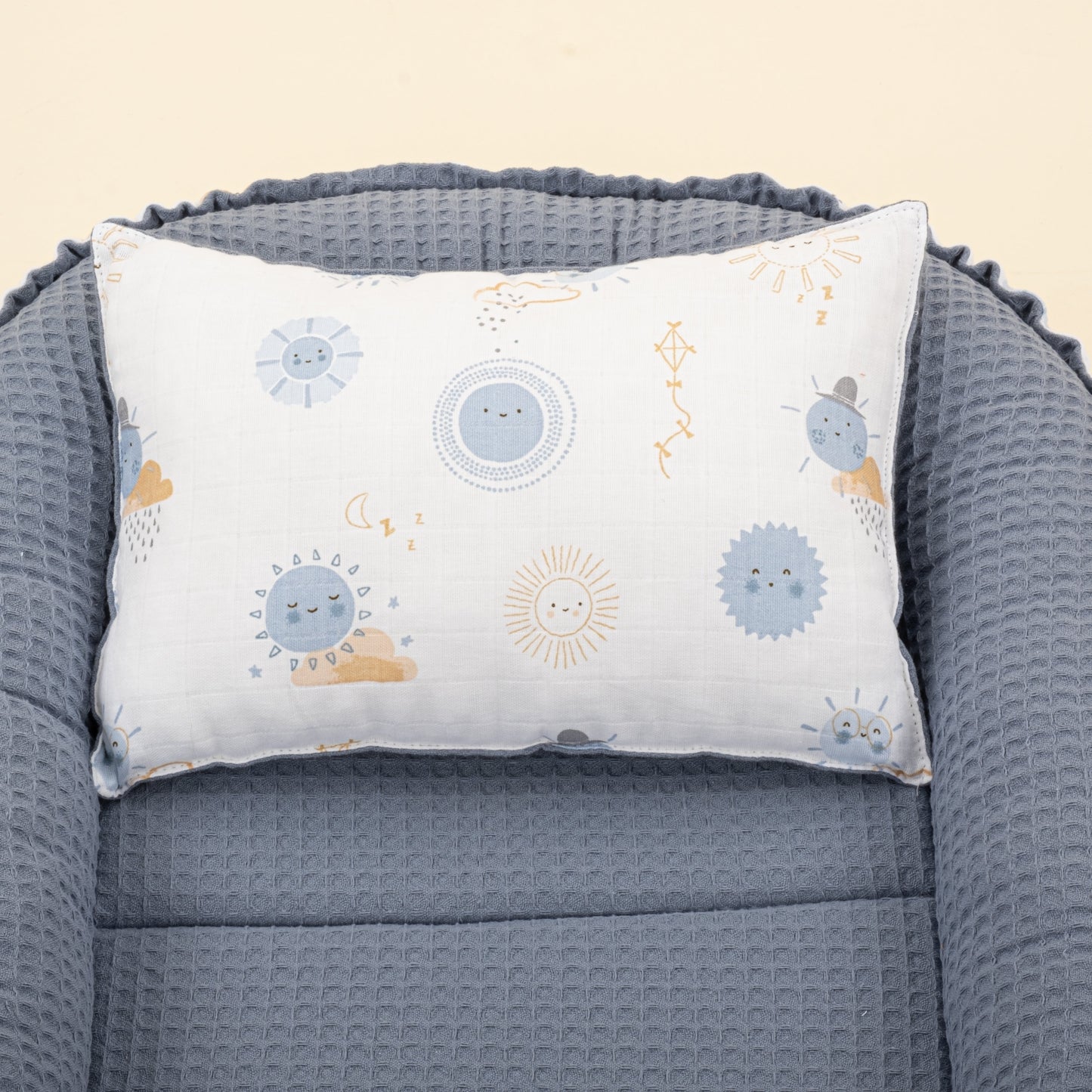 Babynest and Pillow - Çift Taraflı - Açık İndigo Petek - Mavi Güneş