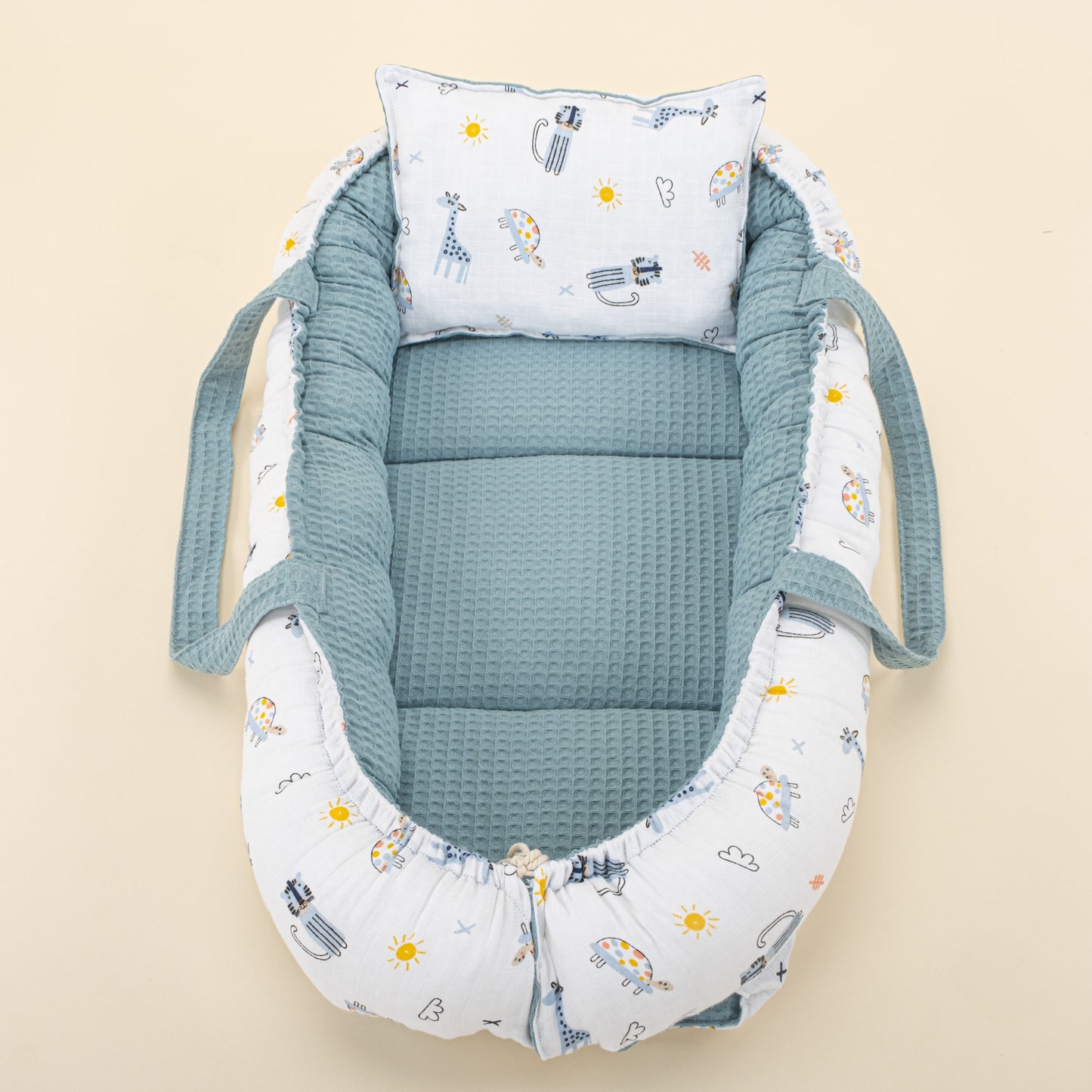 Babynest and Pillow - Çift Taraflı - Petrol Mavisi Petek - Mavi Canlılar