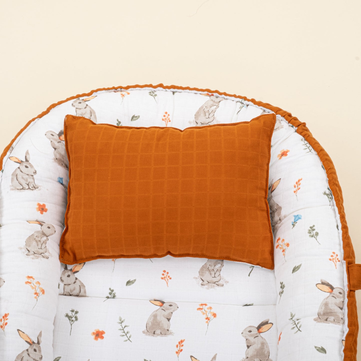 Babynest and Pillow - Çift Taraflı - Kiremit Muslin - Kahverengi Tavşan